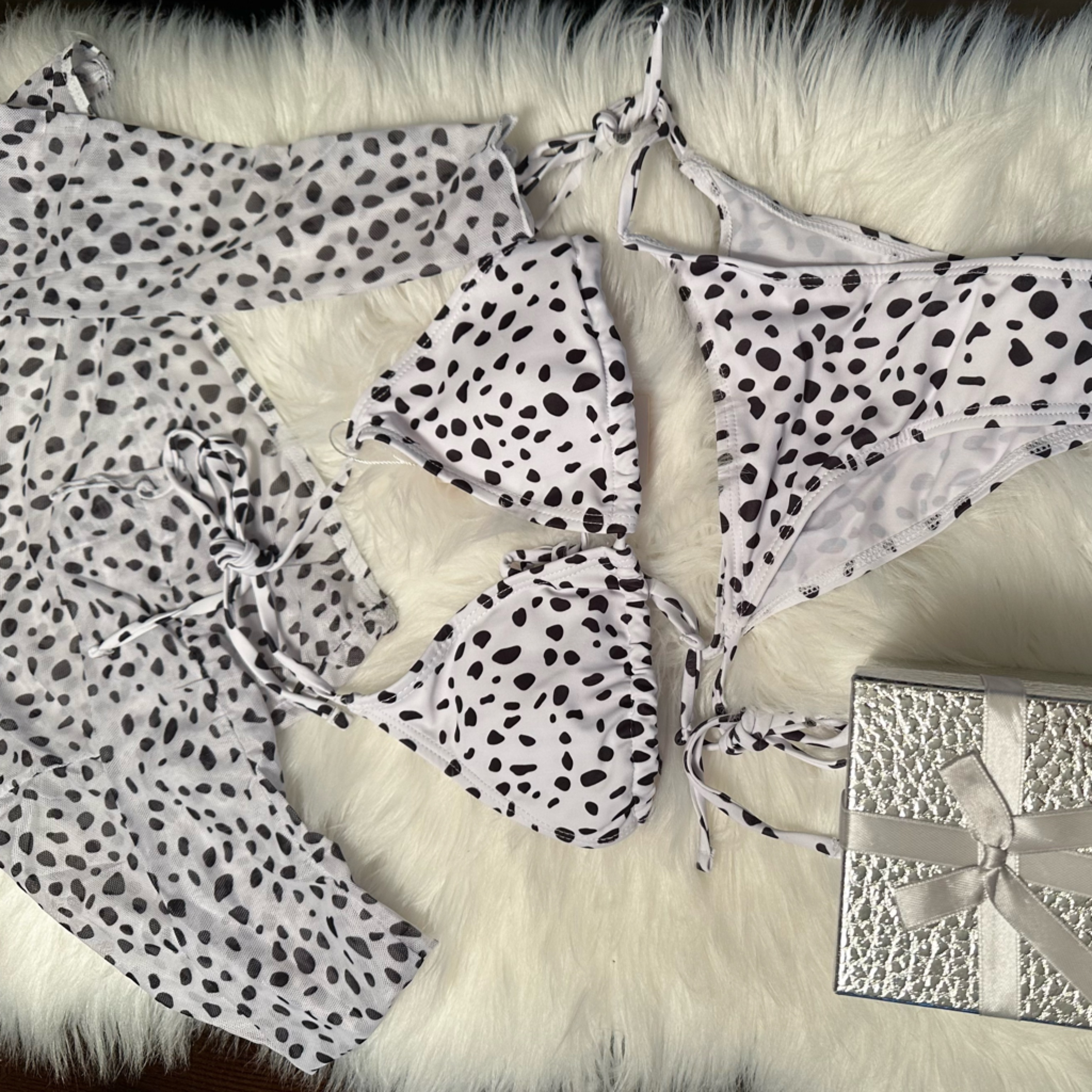 Fashion Nova 3pc Black And White Brand New Tiny Bikini Fashion Nova 3pc Black And White Brand New Tiny Bikini